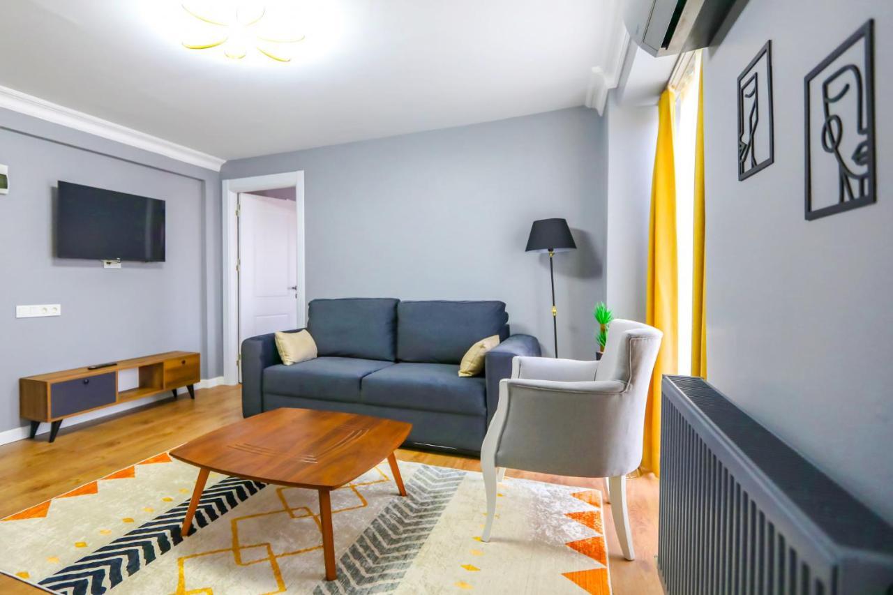 Vibrant Flat 500 M To Uskudar Ferry Station Apartment Istanbul Bagian luar foto
