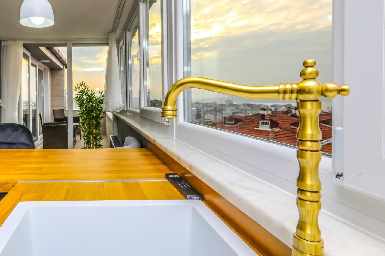 Vibrant Flat 500 M To Uskudar Ferry Station Apartment Istanbul Bagian luar foto